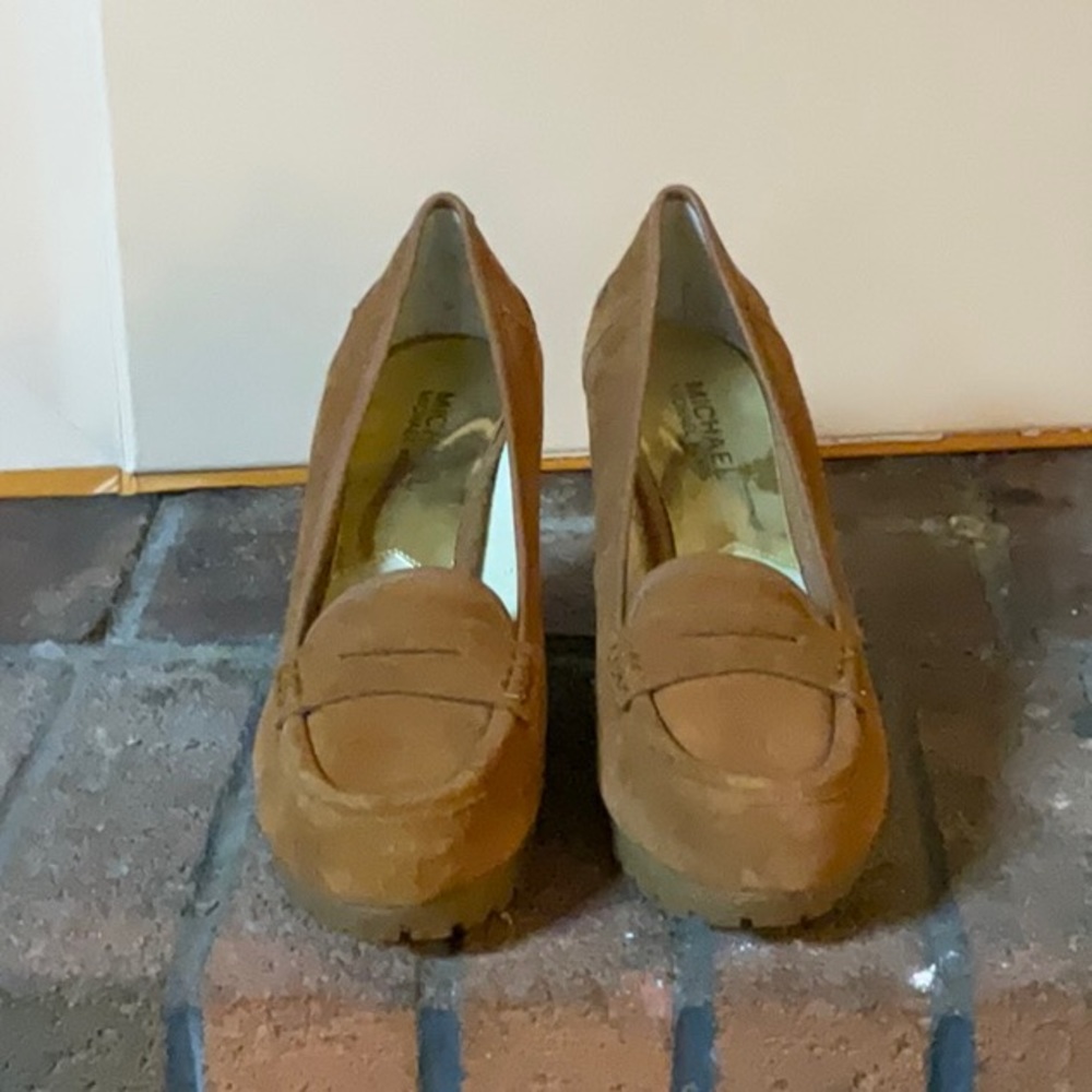 NEW Size 8.5 Michael Kors Brown Suede Wedges